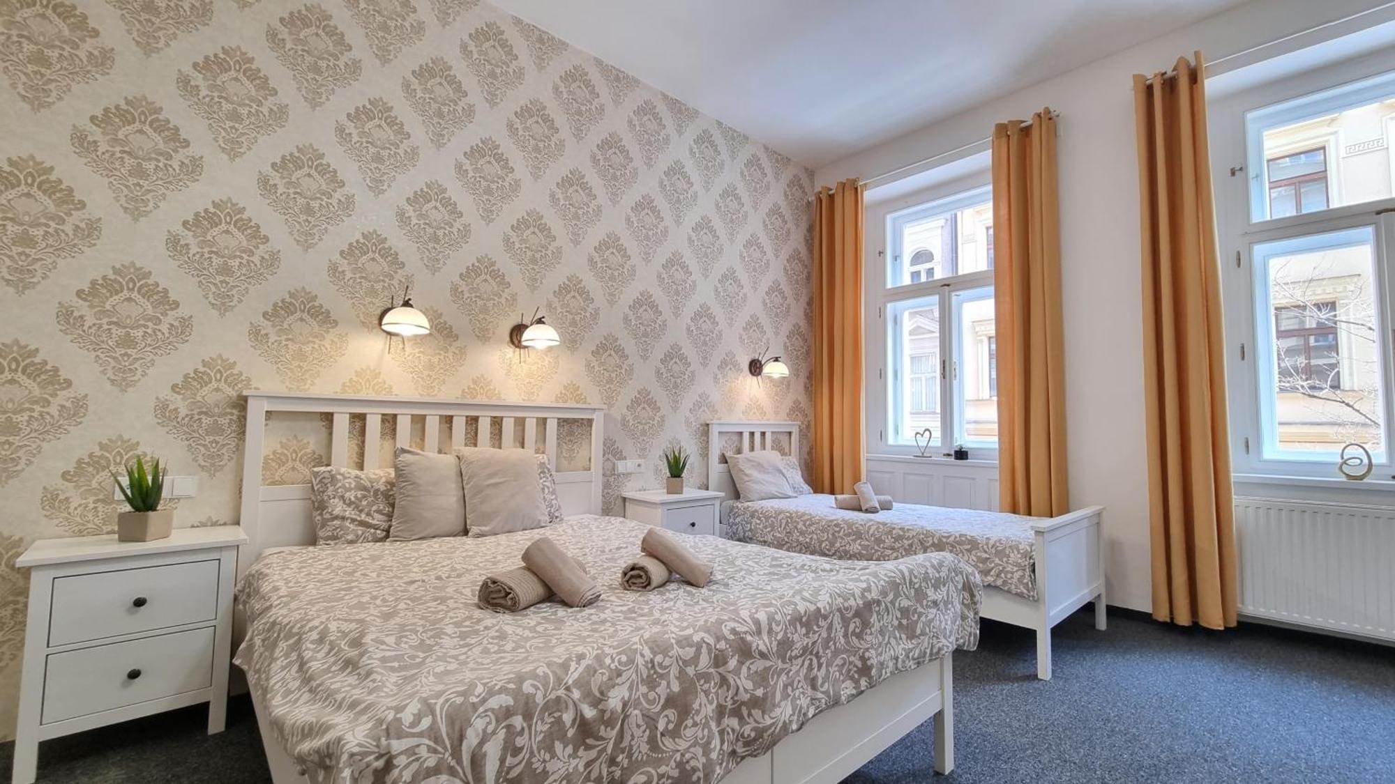 Finnem Rentals Tyrsova Прага Экстерьер фото